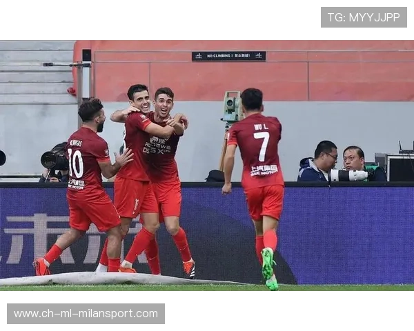 上海海港精准起球让对方毫无招架能力