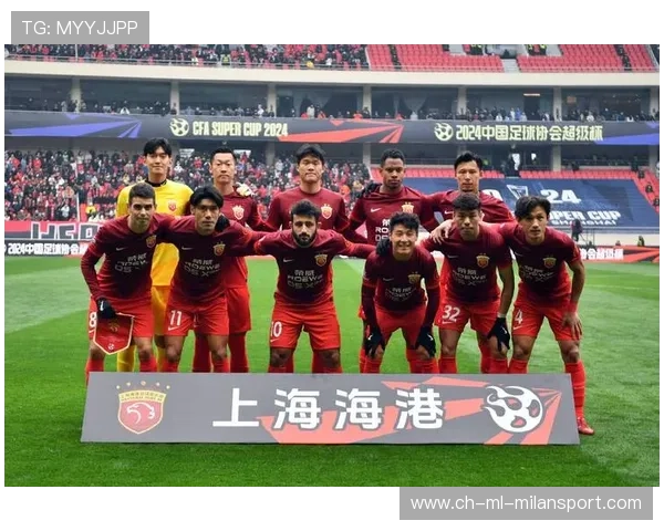 上海海港发起快速攻势，边中结合顺畅连贯